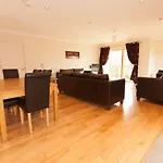 Assaroe Falls Apartman